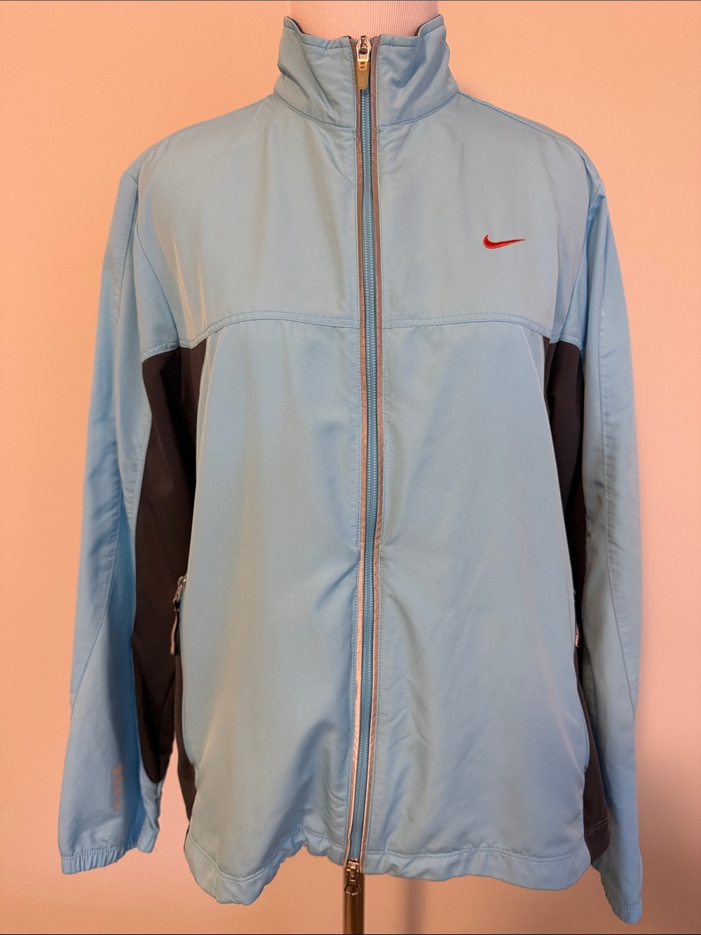 Nike Men’s Light Blue and Grey Windbreaker Jacket with Red Swoosh